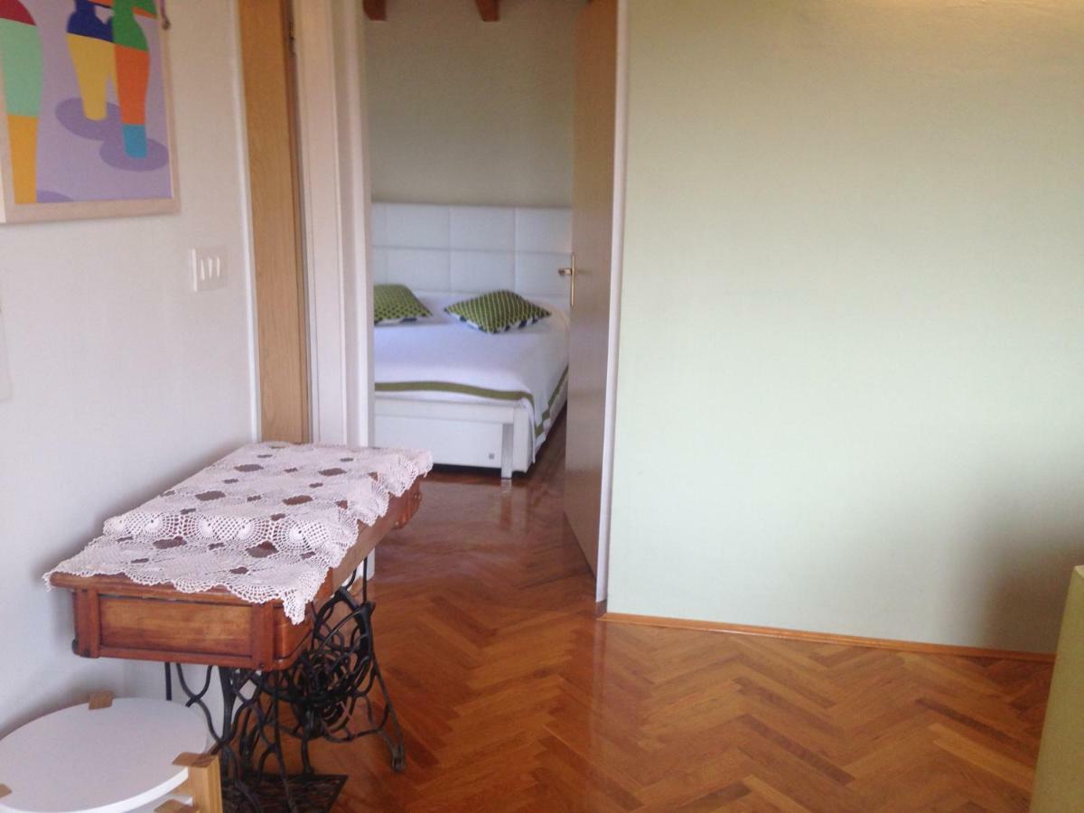 Radoslava Apartment Jezera Bagian luar foto