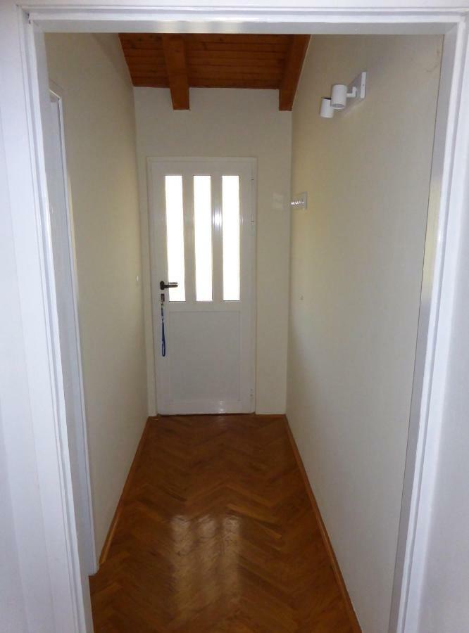 Radoslava Apartment Jezera Bagian luar foto